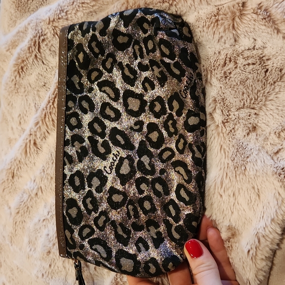 Coach Leopard Print Wrislet & Compact Mirror - Picture 5 of 6